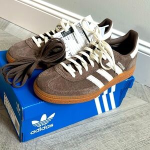 NEW IN BOX  ADIDAS HANDBALL SPEZIAL SHOES Earth Strata / Off White / Gum 6.5